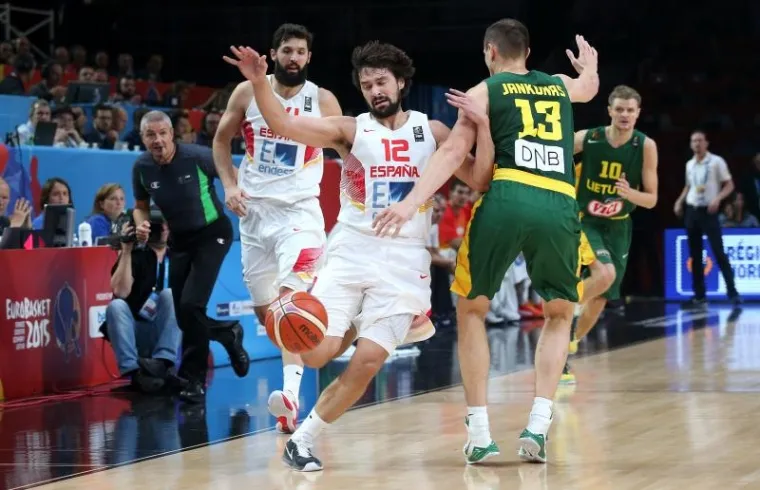 Pregršt sjajne košarke ponudile su u finalu Eurobasketa reprezentacije Španjolske i Litve. Gledatelje u Lilleu opet je najviše oduševio briljantni Pau Gasol.