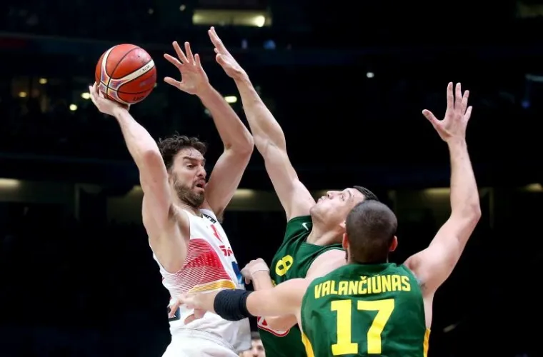 Pregršt sjajne košarke ponudile su u finalu Eurobasketa reprezentacije Španjolske i Litve. Gledatelje u Lilleu opet je najviše oduševio briljantni Pau Gasol.