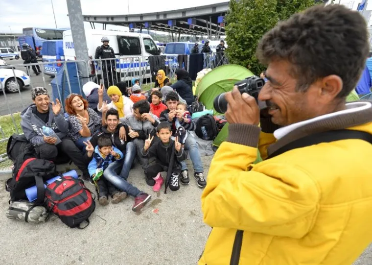 Pogledajte kako izbjeglice provode svoje vrijeme na granici sa Slovenijom