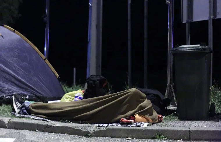 Izbjeglice na graničnom prijelazu Harmica provele noć na otvorenom