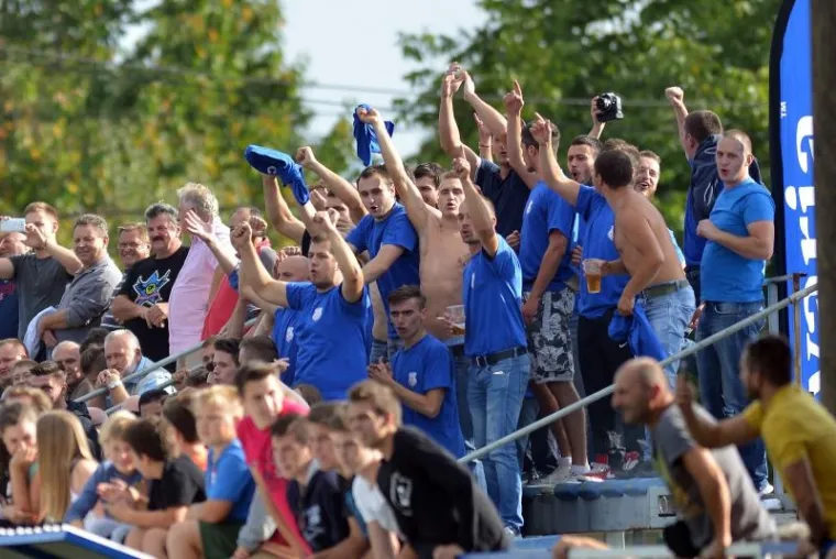 Nogometa&scaron;i Dinama gostovali su u Zlataru i u &scaron;esnaestini finala Hrvatskog kupa svladali lokalni O&scaron;trc sa 7:1.