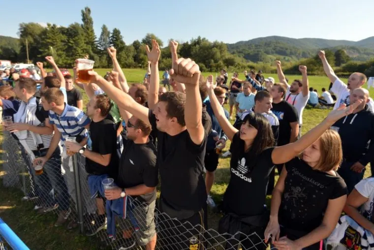 Riječki navijači su tijekom dvoboja zdu&scaron;no bodrili svoj klub.