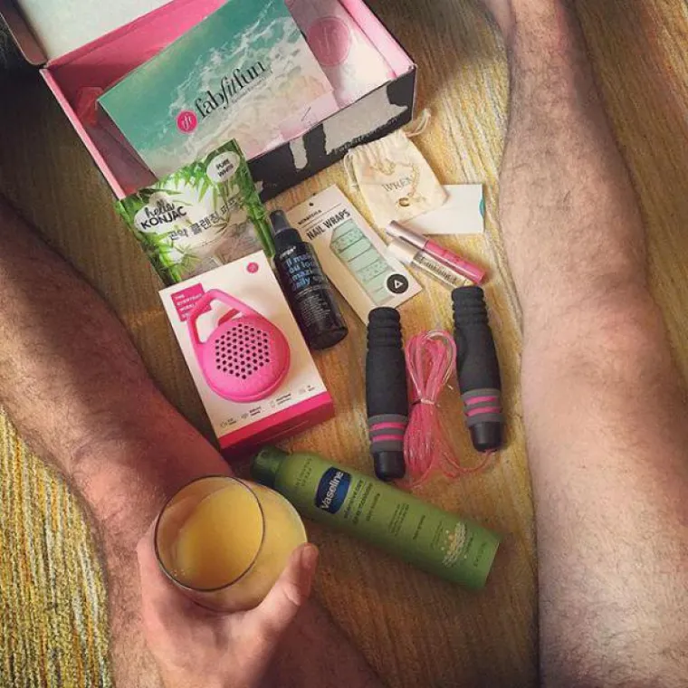 Dečki poku&scaron;ali opona&scaron;ati fotke cura s Instagrama, rezultati su očekivano apsurdni