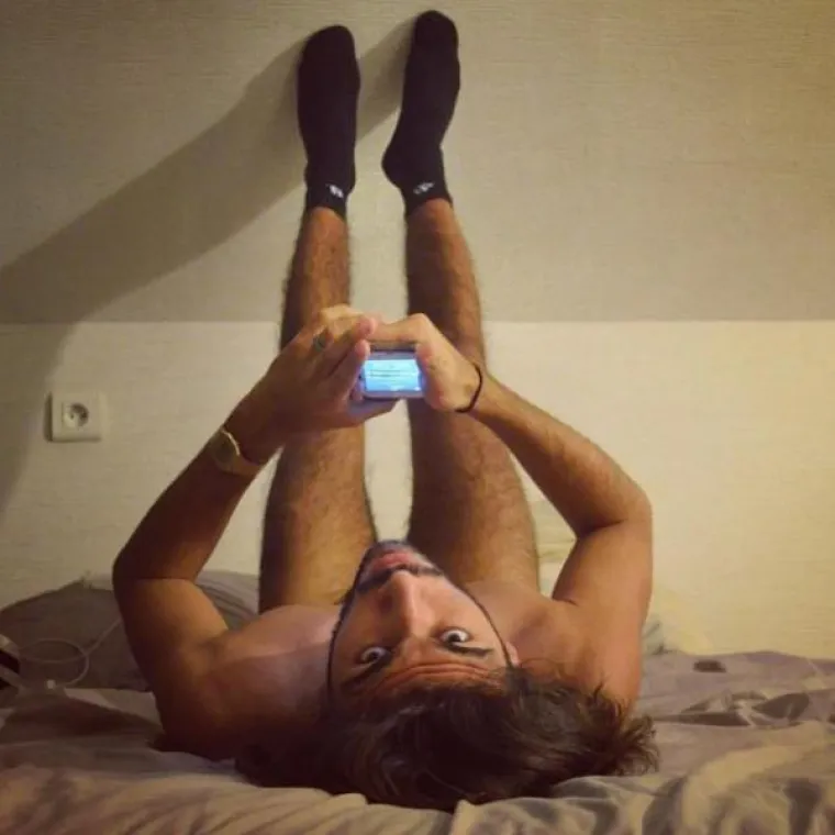 Dečki poku&scaron;ali opona&scaron;ati fotke cura s Instagrama, rezultati su očekivano apsurdni