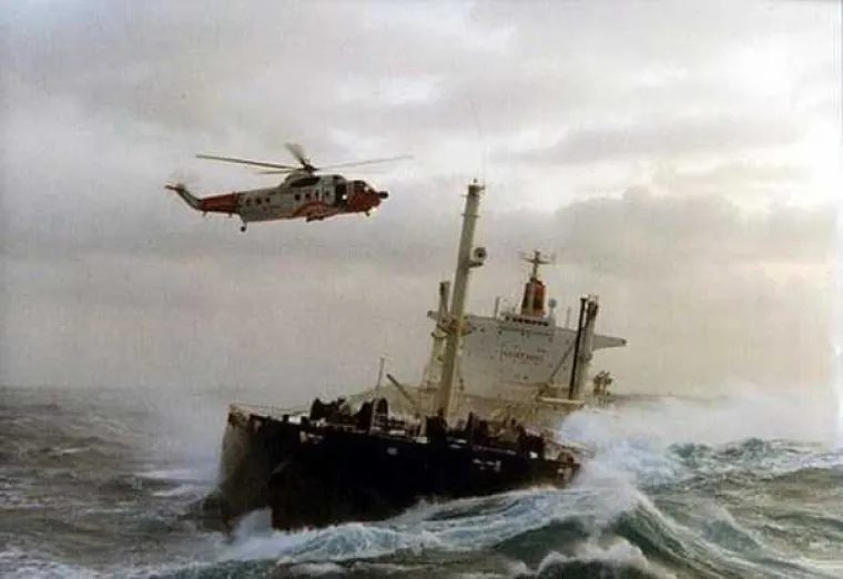 Ne, ovo nisu prizori iz filmova, stvarno se moraju suočavati s takvim nevremenom