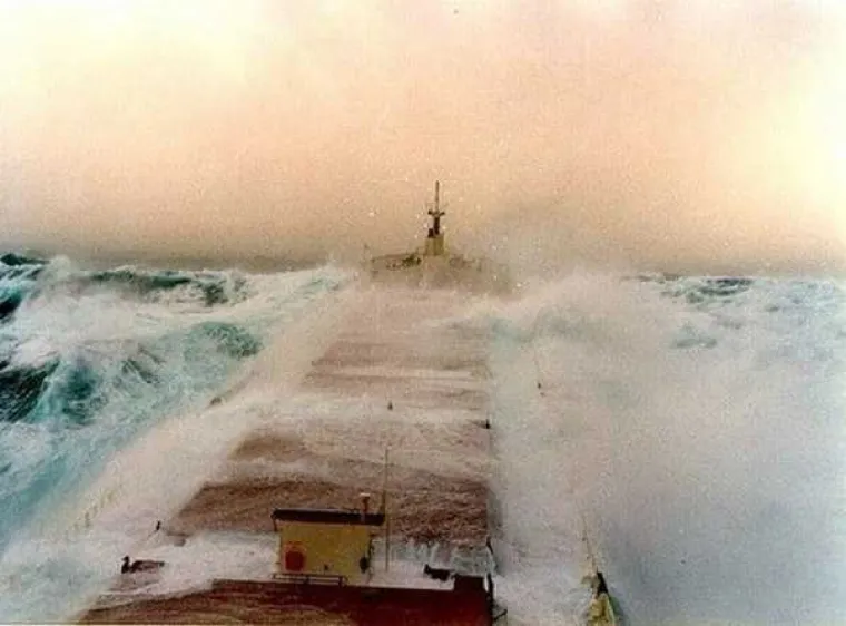 Ne, ovo nisu prizori iz filmova, stvarno se moraju suočavati s takvim nevremenom