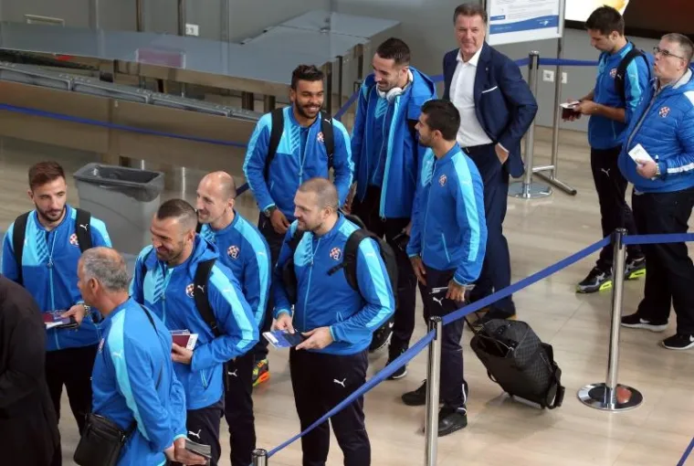 Nogometa&scaron;i Dinama danas su otputovali u M&uuml;nchen, na utakmicu 2. kola Lige prvaka protiv Bayerna