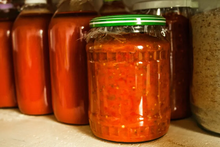 Tržnice su prepune voća i povrća, koje samo čeka da ga netko pojede!