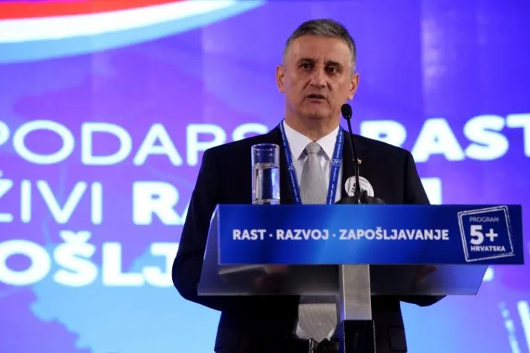 VELESAJAM: HDZ predstavio svoj izborni program