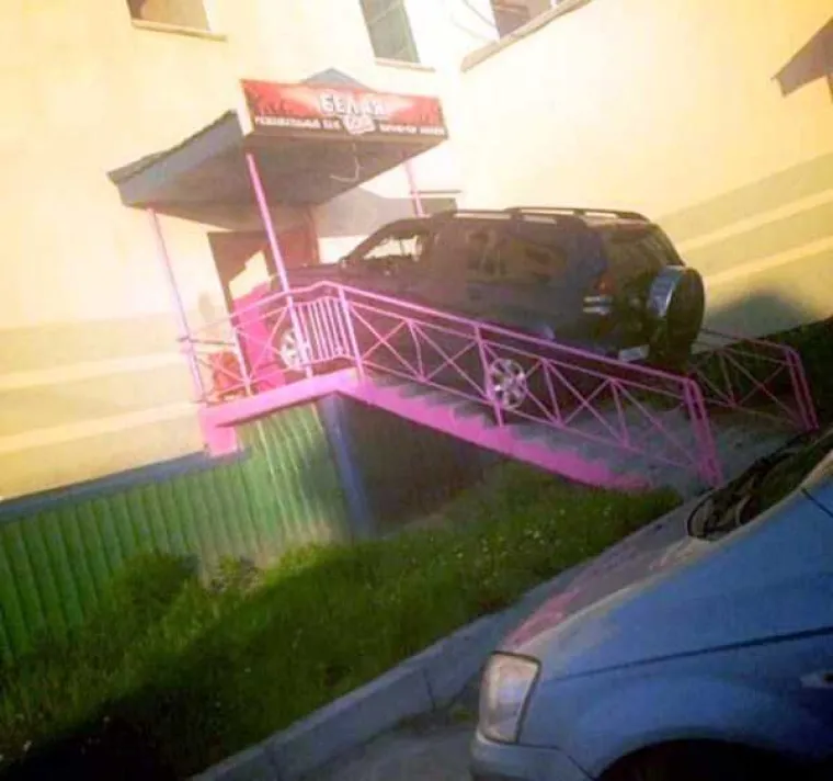 NOVA DOZA RUSIJE: Pogledajte kako gledaju tekme i druge bizarne prizore iz svakodnevice