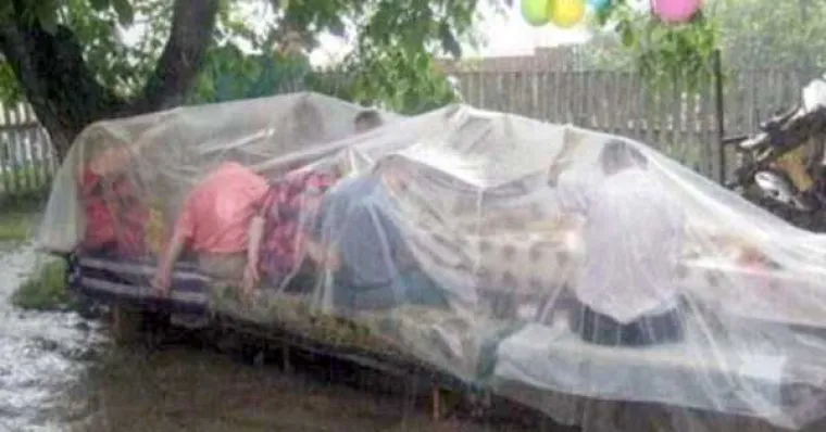 NOVA DOZA RUSIJE: Pogledajte kako gledaju tekme i druge bizarne prizore iz svakodnevice