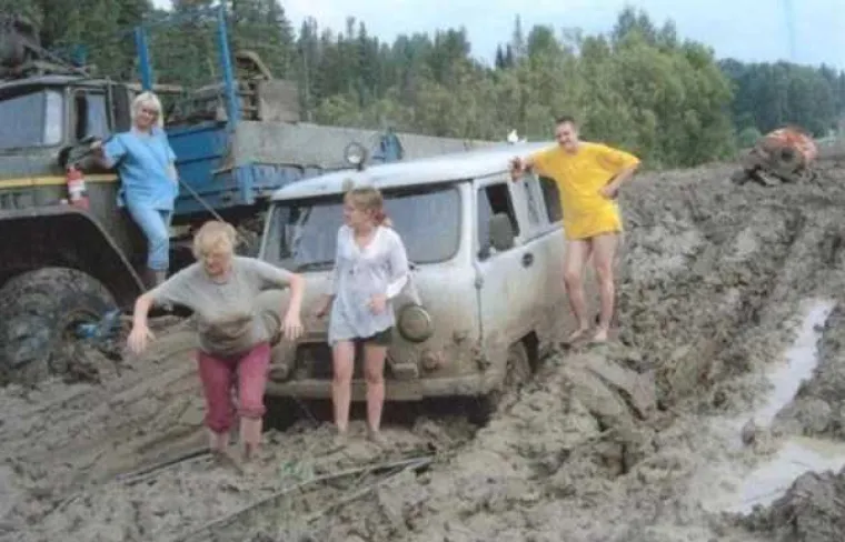 NOVA DOZA RUSIJE: Pogledajte kako gledaju tekme i druge bizarne prizore iz svakodnevice