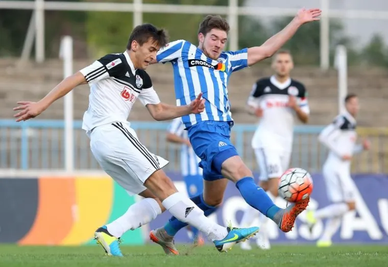 Domaći nogometa&scaron;i su imali igrača vi&scaron;e, ali su u 86. minuti dobili pogodak iz jedanaesterca.