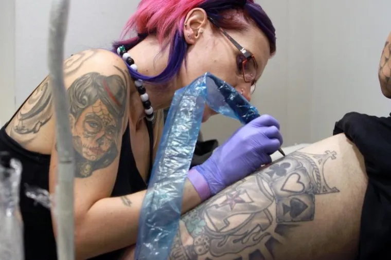 Na trećem katu robne kuće Prima održava se trodnevna Tattoo konvencija Split, sajam tetoviranja i prateće opreme.