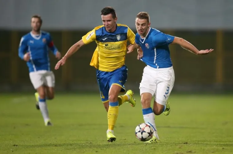 Domaći Inter i prvak Dinamo odigrali su 2:2 u 12. kolu 1. HNL