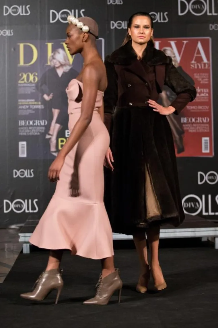 Svečano otvorena humanitarna izložba, sredstva idu u borbu protiv raka dojke