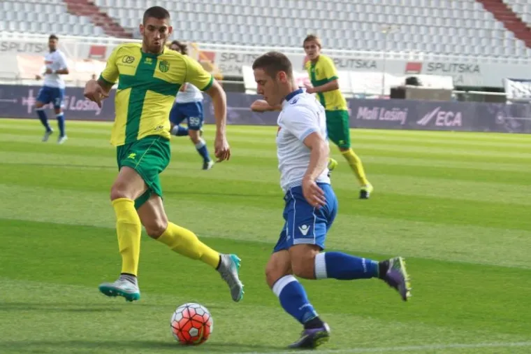 Sve je bilo gotovo već nakon prvih pola sata igre.