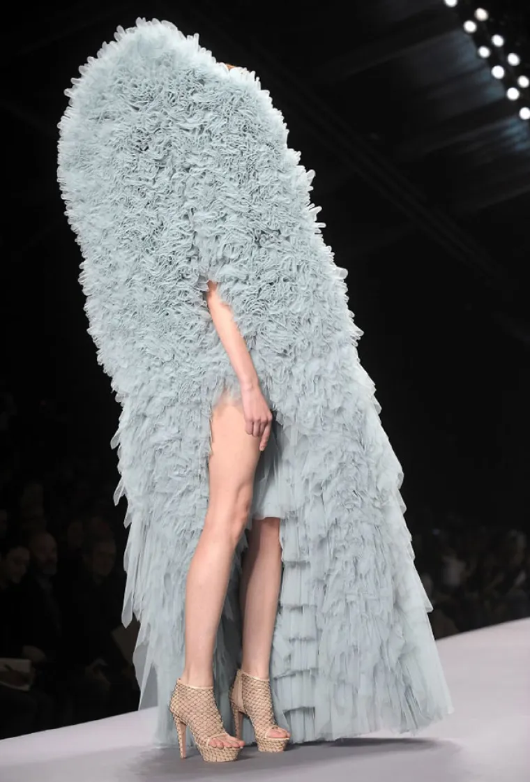 Neki kažu da je ovo moda. Drugi misle da je riječ o sprdačini. &Scaron;to vi kažete?