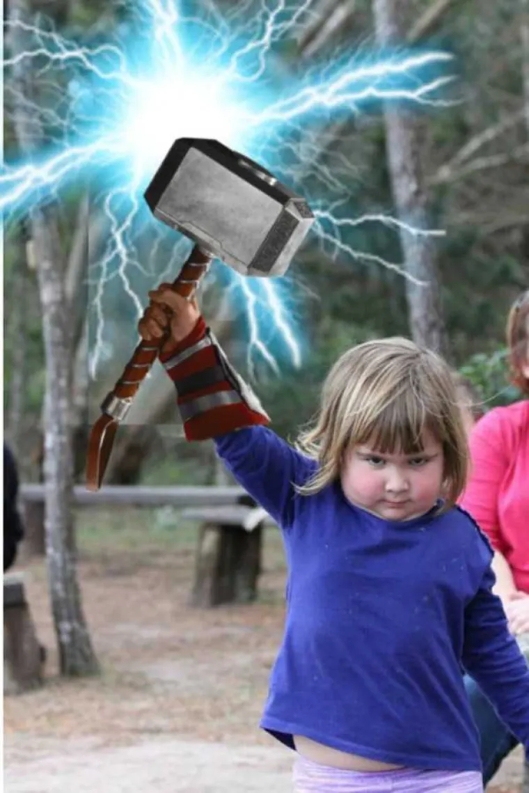 Curica postala novi omiljeni mrgud interneta, njezin izraz lica govori sve