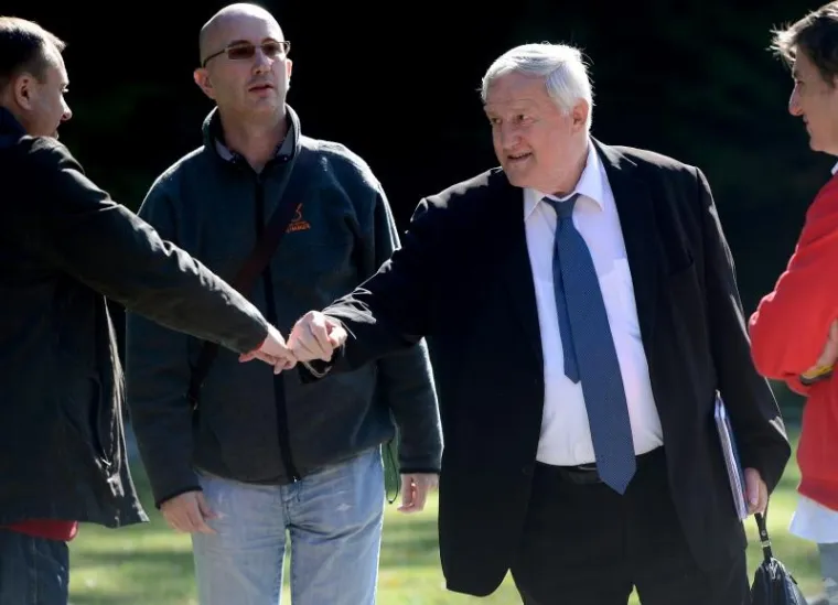 Hrvatska nogometna reprezentacija okupila se u Zagrebu uoči utakmica protiv Bugarske i Malte. Prve su to pripreme koje će voditi novi izbornik Ante Čačić i njegov kontrolor Romeo Jozak, a društvo je pozdraviti došao i predsjednik HNS-a i samoprozvani brend Davor Šuker.