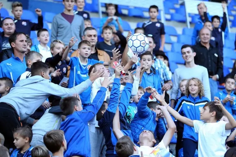 POČELA AKCIJA BUGARSKA-MALTA: Vatreni odradili trening na Hitrec-Kacianu