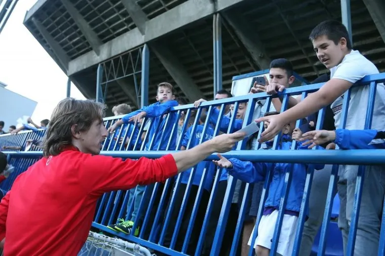 POČELA AKCIJA BUGARSKA-MALTA: Vatreni odradili trening na Hitrec-Kacianu