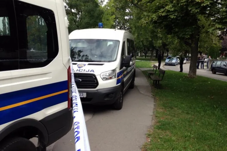 Iako je ministar Lalovac zaprijetio da će se obračunati s bankarima koji deložiraju građane, izbacivanje ljudi iz njihovih domova se nastavlja. Na red je do&scaron;la Jadranka Jež, biv&scaron;a rukometna reprezentativka, koja je deložirana iz svog stana na zagrebačkom Jarunu.