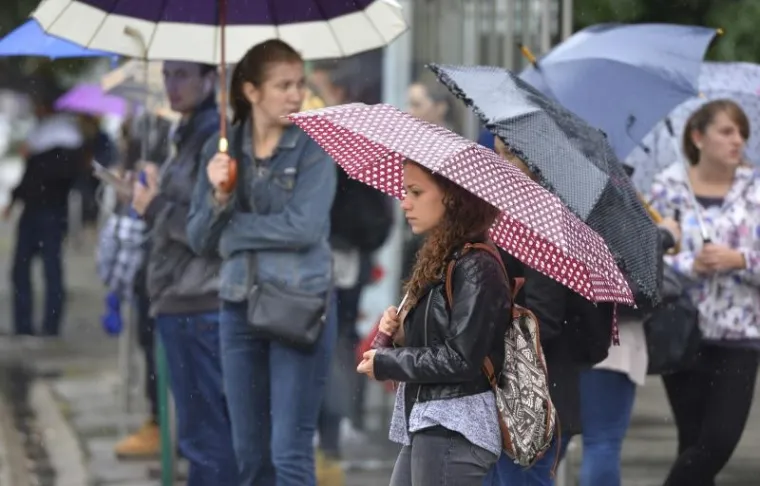 POSVUDA GUŽVA: Za&scaron;to ki&scaron;a u Zagrebu uvijek napravi poprilični kaos?