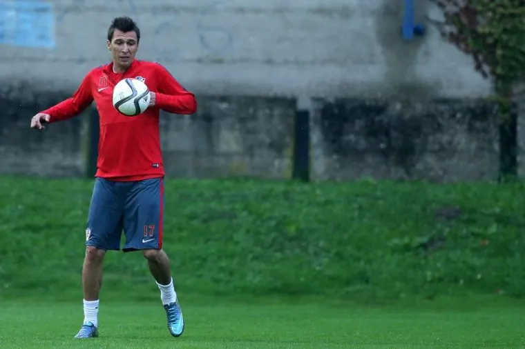 Hrvatska nogometna reprezentacija održala je trening na pomoćnom terenu Hitrec-Kacian stadiona u Maksimiru u sklopu priprema za nadolazeću kvalifikacijsku utakmicu s Bugarskom za odlazak na Euro