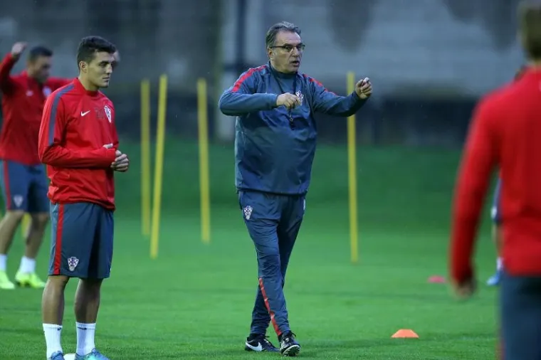 Hrvatska nogometna reprezentacija održala je trening na pomoćnom terenu Hitrec-Kacian stadiona u Maksimiru u sklopu priprema za nadolazeću kvalifikacijsku utakmicu s Bugarskom za odlazak na Euro