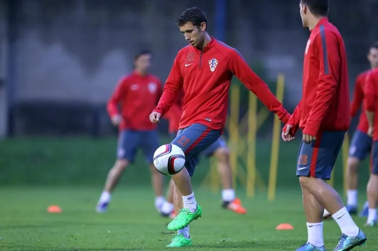 Hrvatska nogometna reprezentacija održala je trening na pomoćnom terenu Hitrec-Kacian stadiona u Maksimiru u sklopu priprema za nadolazeću kvalifikacijsku utakmicu s Bugarskom za odlazak na Euro