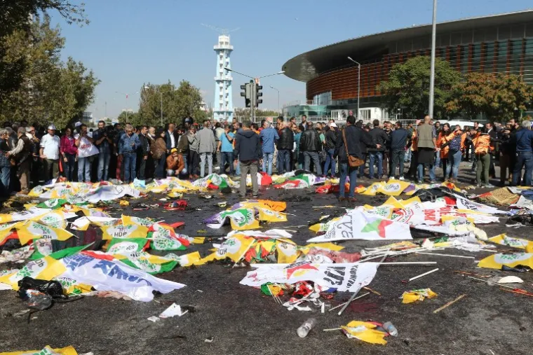 TURSKA ZAVIJENA U CRNO: Prosvjed na kojem se tražio mir - pretvorio se u pokolj