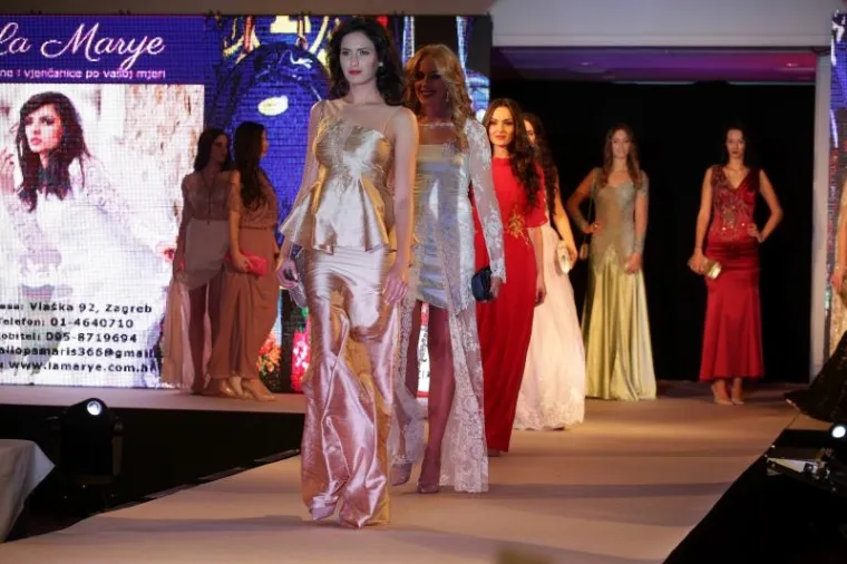 Finalni izbor World Top Model Croatia 2015 održan je u zagrebačkom hotelu Sheraton. Na izboru je sudjelovalo 15 modela iz hrvatskih modnih agencija, a pobjednica je manekenka Dea Maretić, koja će predstavljati Hrvatsku na svjetskom izboru u Rimu.