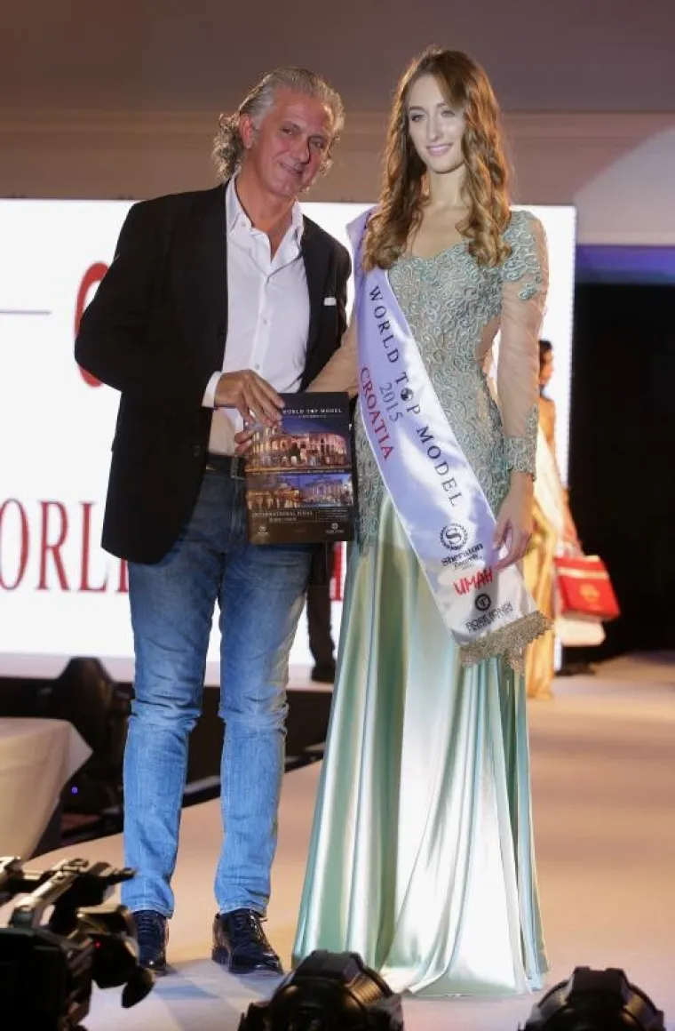 Finalni izbor World Top Model Croatia 2015 održan je u zagrebačkom hotelu Sheraton. Na izboru je sudjelovalo 15 modela iz hrvatskih modnih agencija, a pobjednica je manekenka Dea Maretić, koja će predstavljati Hrvatsku na svjetskom izboru u Rimu.