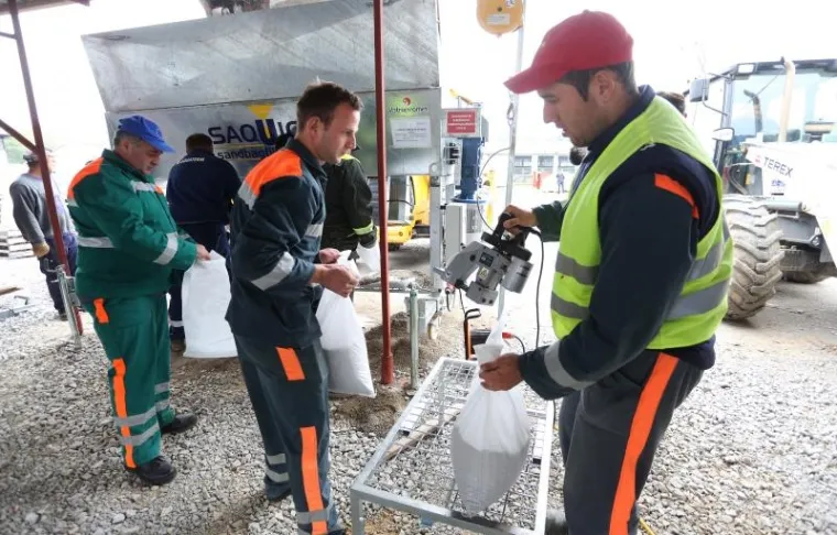 &ldquo;Mi na terenu, kao i građani sami, dobro znamo koje su to ugrožene pojedinačne kote do koje voda može doći i učinit ćemo sve da ublažimo posljedice&rdquo;, poručio je Rade građanima.
