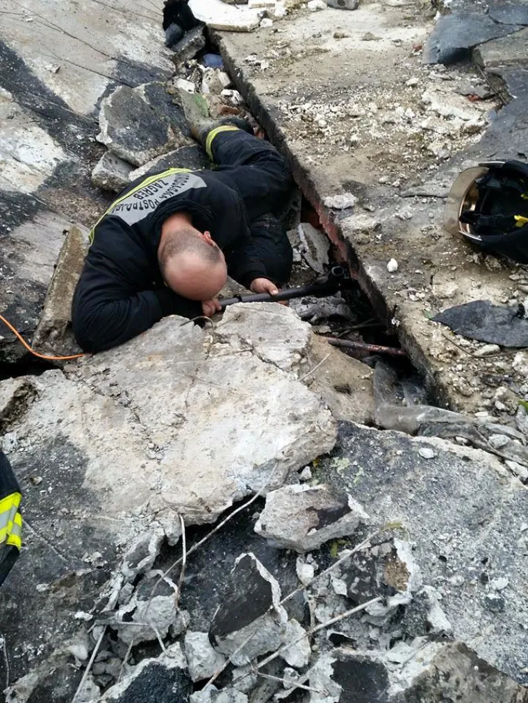 STRAŠNO: Pogledajte intervenciju nakon eksplozije i urušavanja kuće u Gračanima