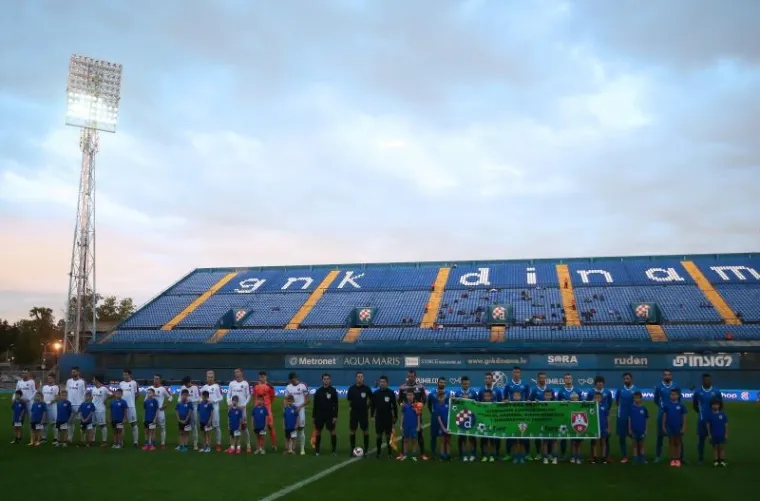 TKO JE UKRAO NAVIJAČE: Zagrebački derbi na praznom Maksimiru