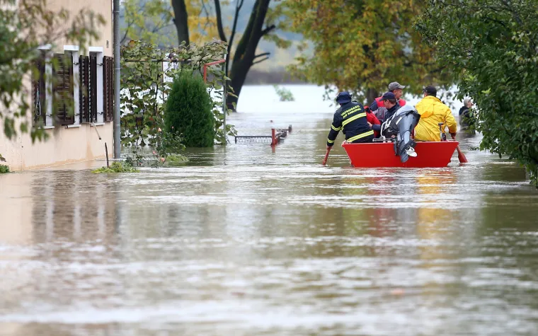 Poplava u Karlovcu: Kupa i Korana su u petak prema&scaron;ile pro&scaron;logodi&scaron;nje rekordne vodostaje