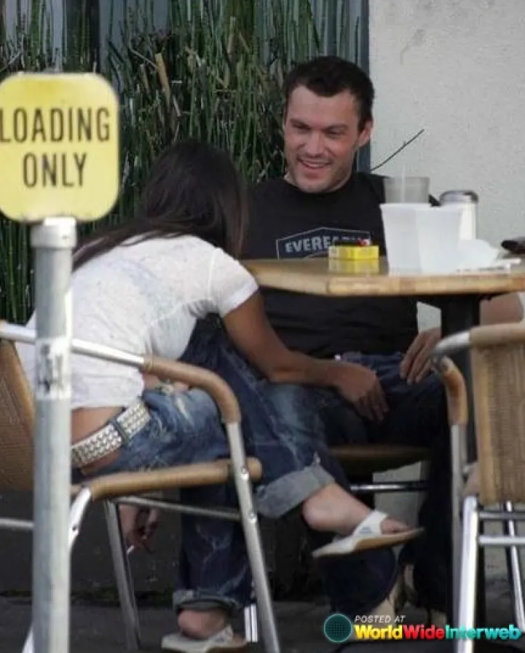 Mame su ih učile da moraju biti pristojne i fine cure, a one su odabrale vlastiti put