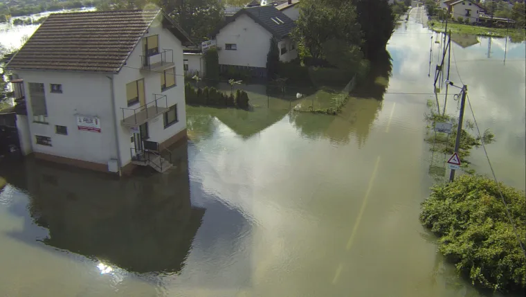 Ekskluzivne snimke iz zraka svjedoče o razmjerima potopa!