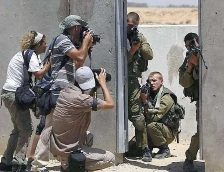 Kad vidite tko stoji iza kamere, bit će vam jasno za&scaron;to je internet prepun ludih slika