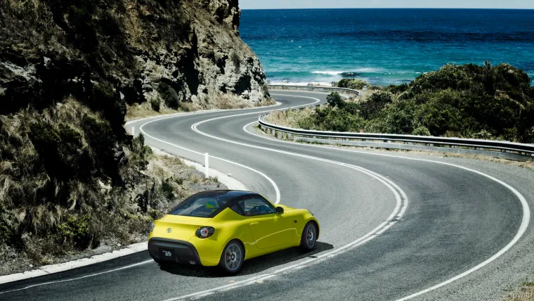 TOYOTA S-FR: Japanski recept za uživanje u brzoj vožnji