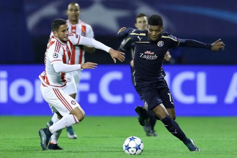 Dinamo je u 3. kolu skupine F poražen protiv Olympiacosa s 0:1 u Maksimiru.