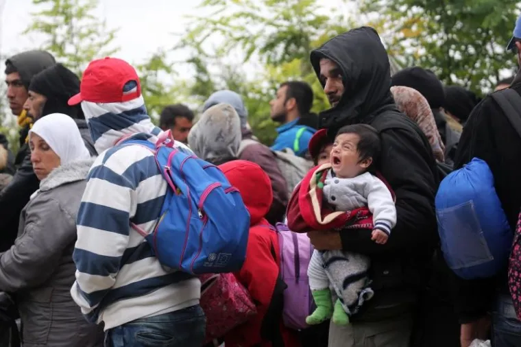 AGONIJA BEZ KRAJA: Kolone napaćenih ljudi stižu u Hrvatsku