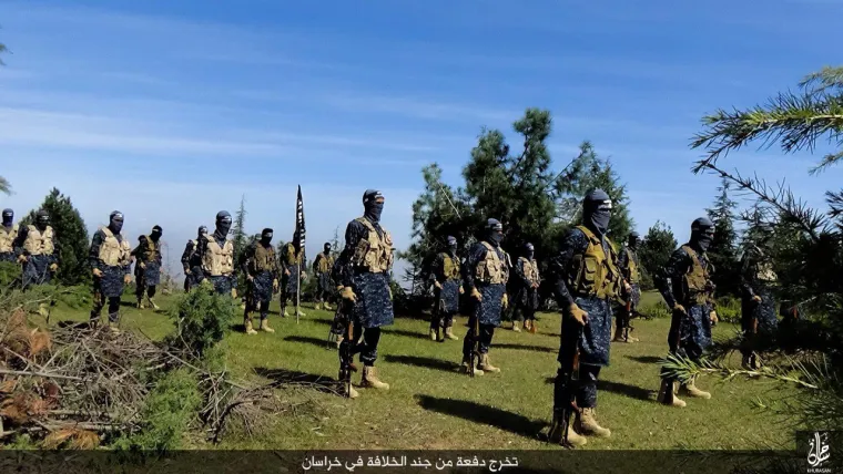 Pogledajte kako izgledaju novi 'diplomci' Islamske države