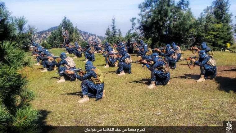 Pogledajte kako izgledaju novi 'diplomci' Islamske države