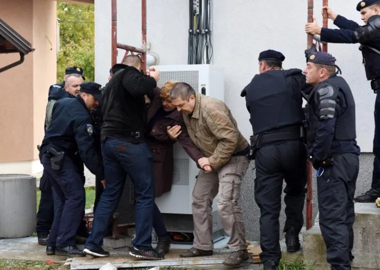 INTERVENTNOM POLICIJOM NA MJE&Scaron;TANE: Cijela obitelj zavr&scaron;ila u marici