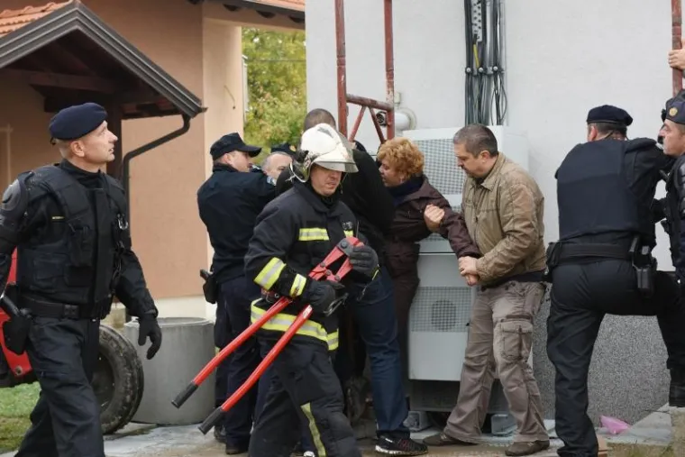 INTERVENTNOM POLICIJOM NA MJE&Scaron;TANE: Cijela obitelj zavr&scaron;ila u marici