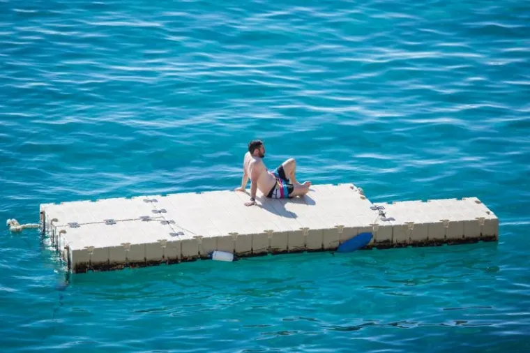 Izuzetno toplo vrijeme u Dubrovniku idealno je za sve aktivnosti od kupanja, ležanja na suncu do razgledavanja gradskih znamenitosti.