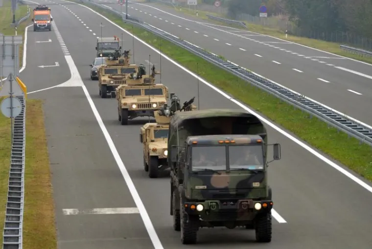 Konvoj od 25 oklopnih vozila američke vojske ušao u Hrvatsku na prijelazu Goričan